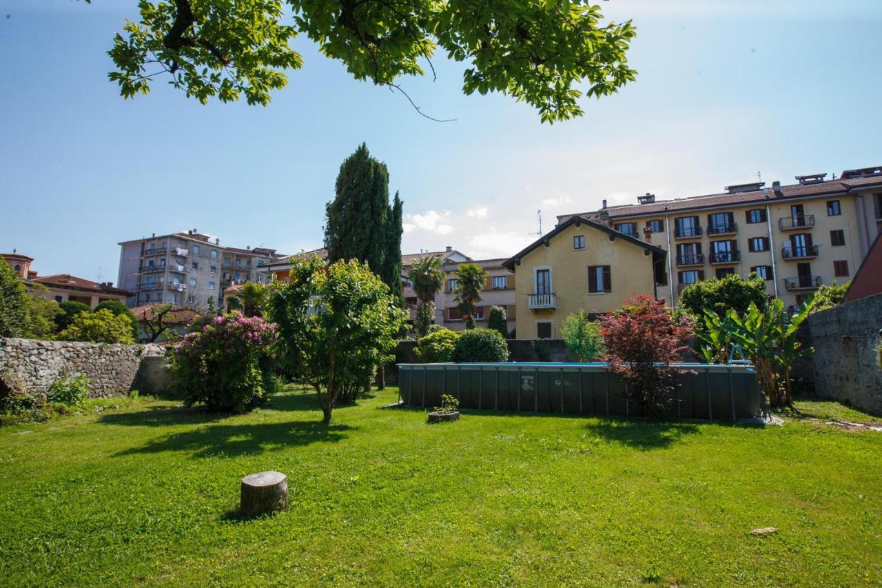 Villa Rachel Интра Екстериор снимка