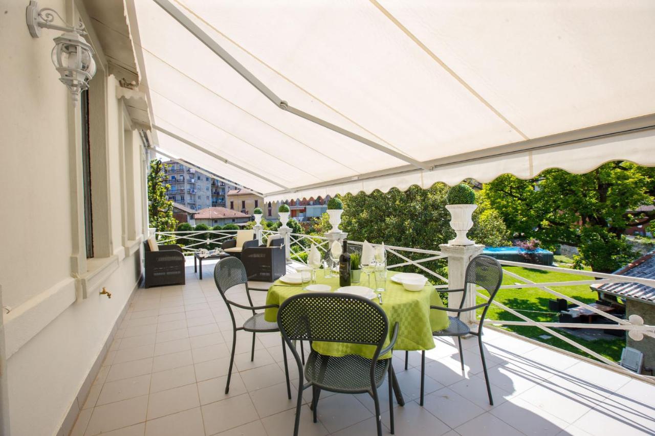 Villa Rachel Интра Екстериор снимка